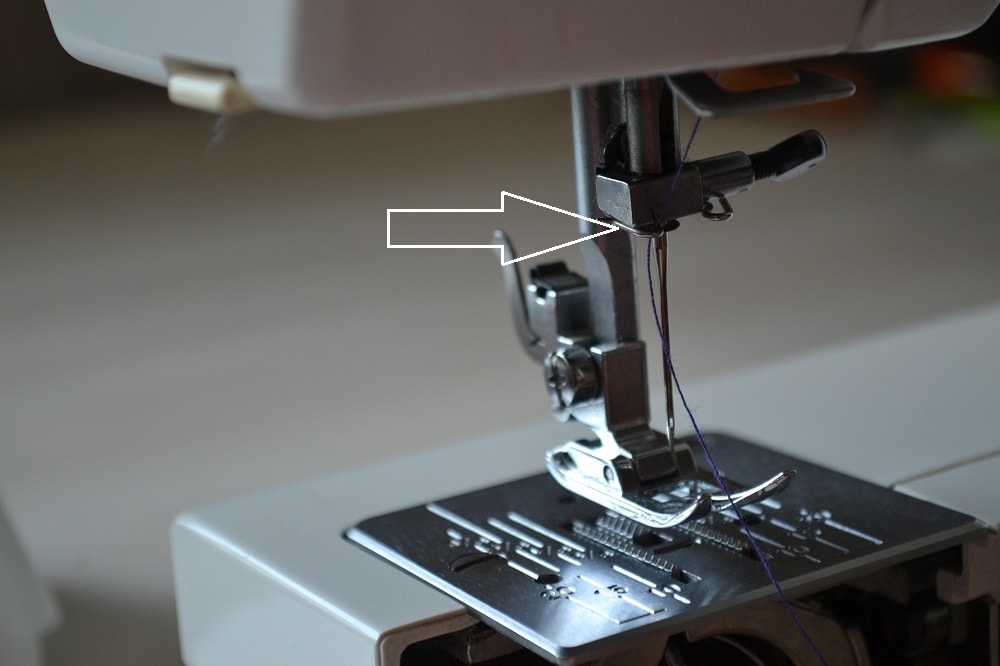  thread a sewing machine