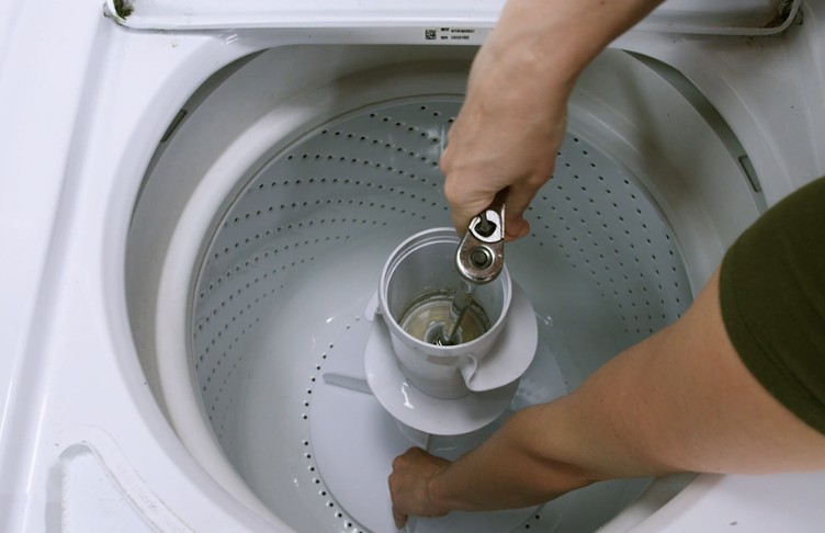 7. How to Use Bleach In Your Washing Machine2
