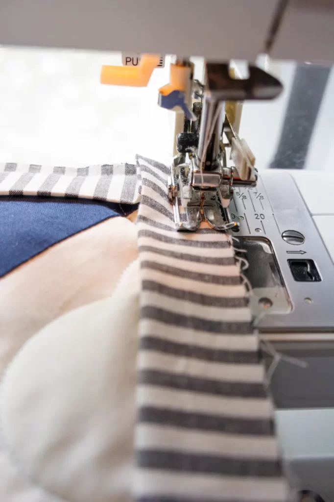 How To Machine Bind a Quilt - Your Ultimate Guide 2023