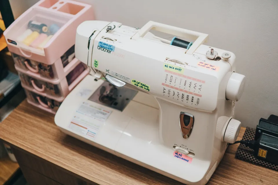 How to Oil a Sewing Machine with Simple Steps